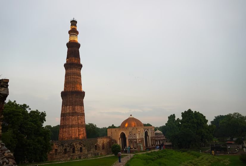 Qutub Minar Delhi Iih